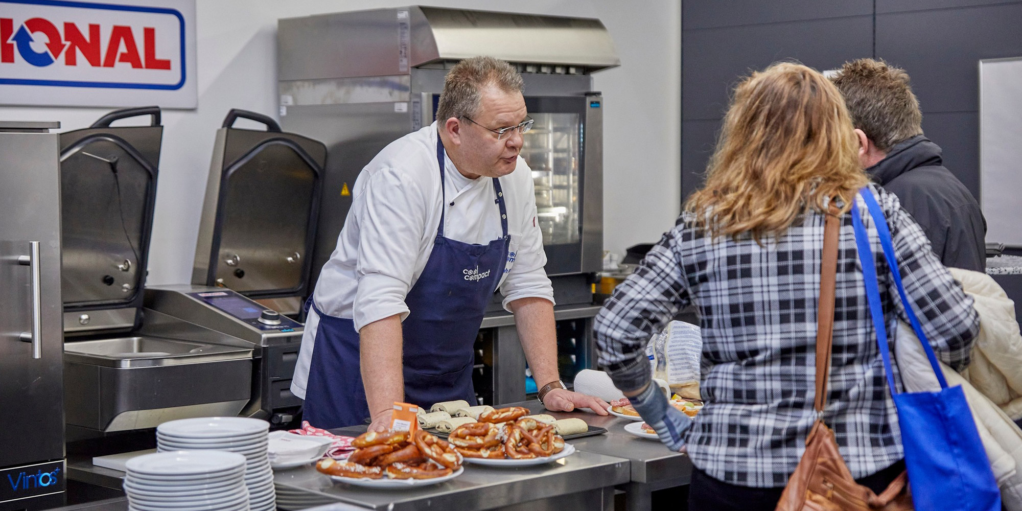 Teilnehmer des GastroBranchenTreffs bei der Firma Wirtz in Zell Mosel