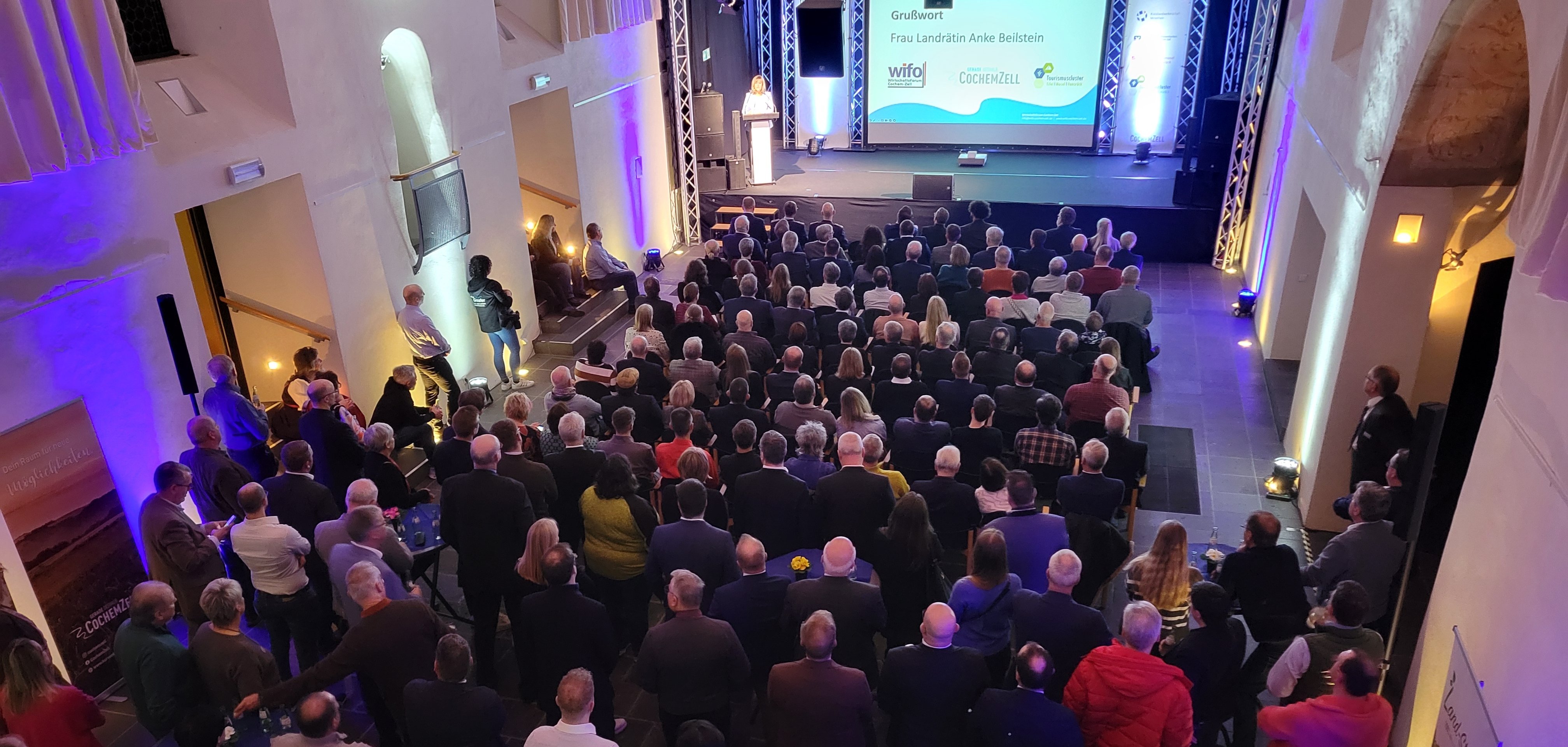 Volles Haus beim Jahresempfang Wirtschaft & Tourismus 2025 im Kapuzinerkloster Cochem.