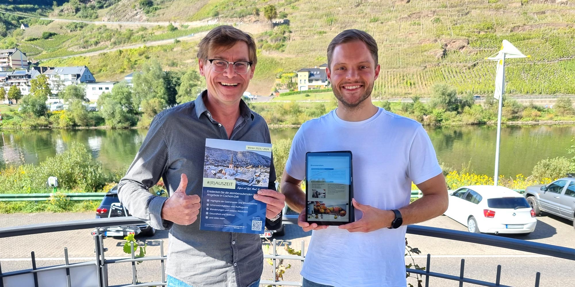Harald Andre und Alex Görgen präsentieren das neue Winterprogramm des Tourismusclusters Cochem-Zell